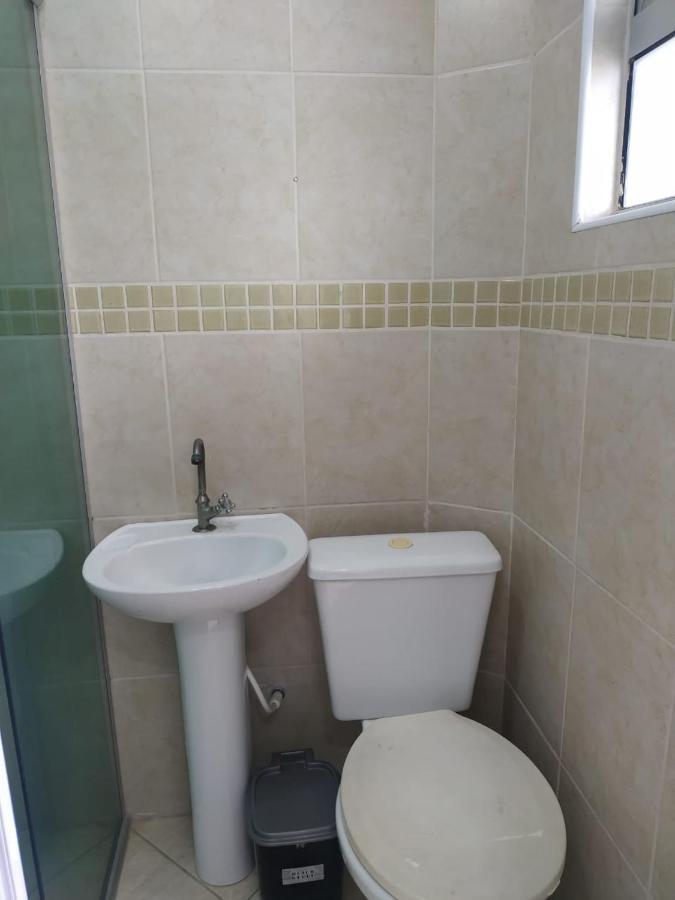Kitnet Asturias 51B No Ed. Guariata, Proximo A Praia Das Asturias Em غوارويا المظهر الخارجي الصورة